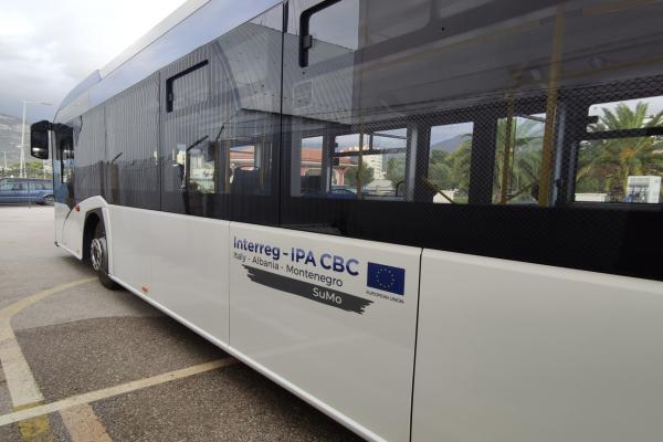 Hybrid bus delivered to the port of Bar